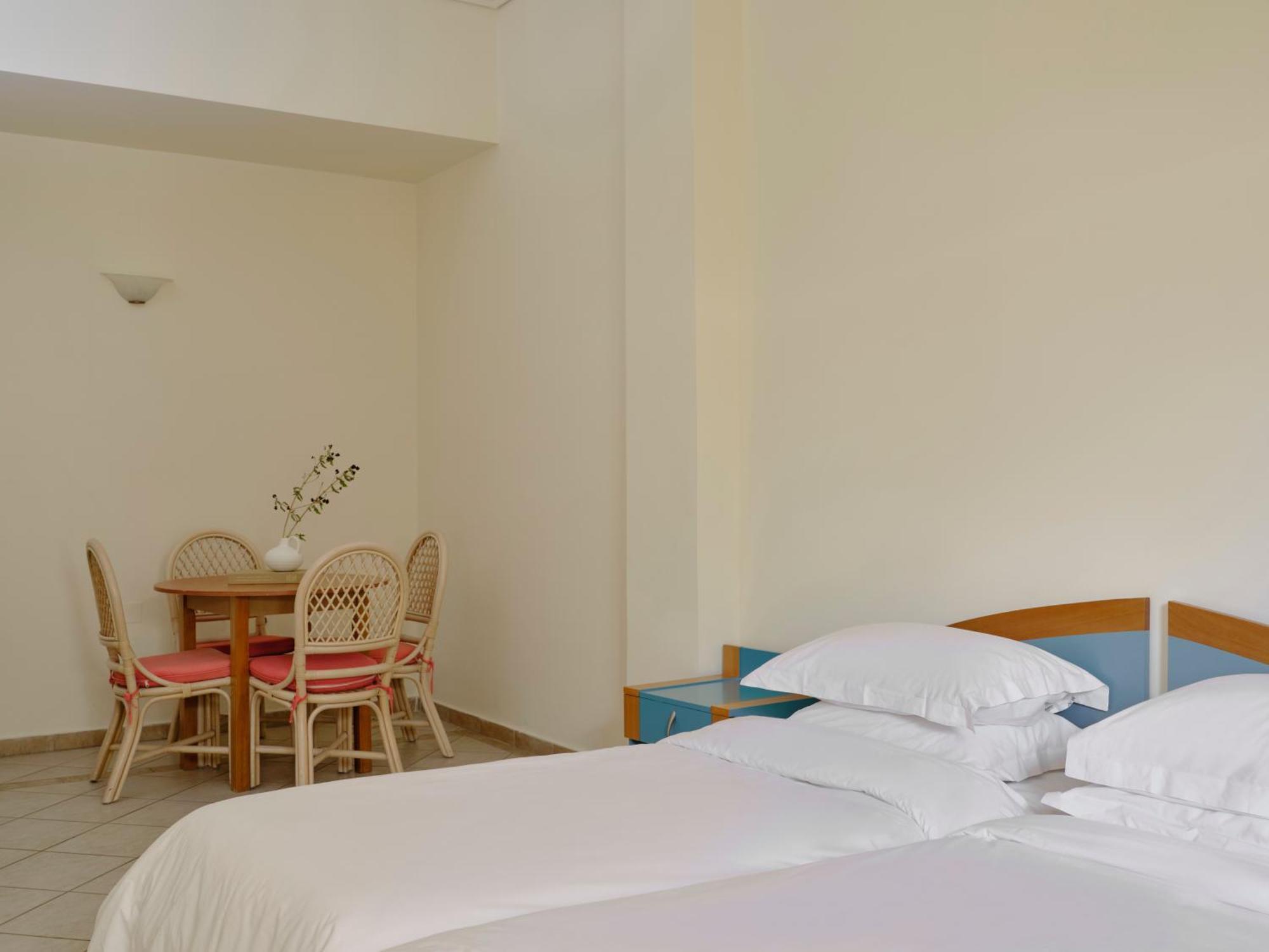 Atlantica Yakinthos Hotel Kato Daratso Exterior photo
